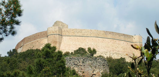 La cina muraria della Rocca Sillana
