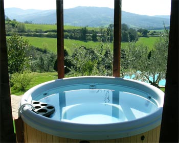 Toscana: Agriturismi con piscine e vasche idromassaggio