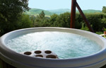The jacuzzi of Villa Capanne